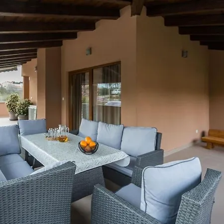 Tatil Evi Mirna Pula